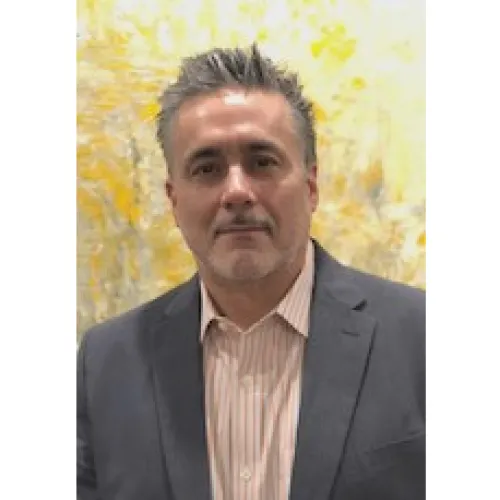 Photo of Dr Raul Longoria